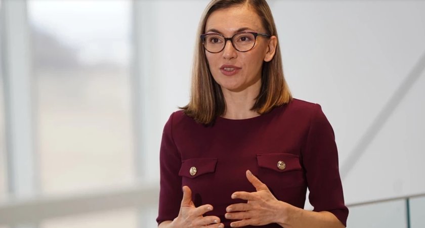 Адв. Шаркова към младите жени: Проверете лекаря преди инжекции с ботокс и хиалурон