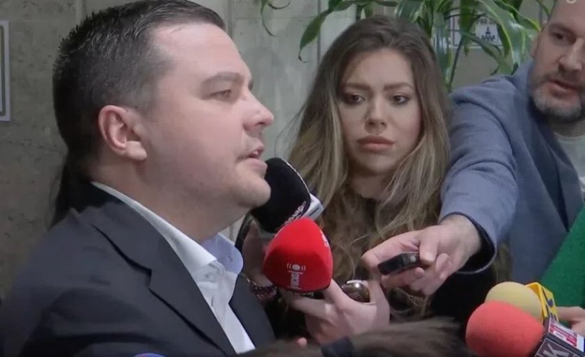 Ба(ла)банката плаши журналист със саморазправа