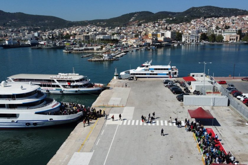 Гърция вдига минималната заплата