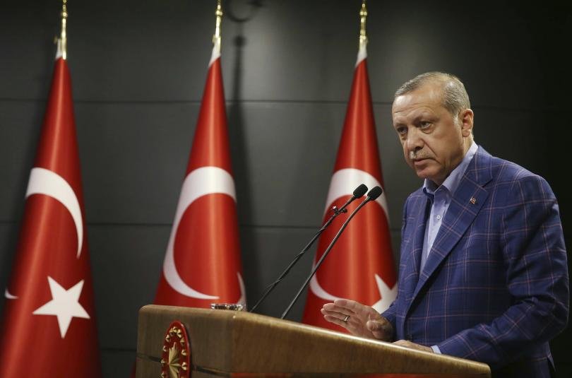 Партията на Ердоган оспорва вота в Истанбул