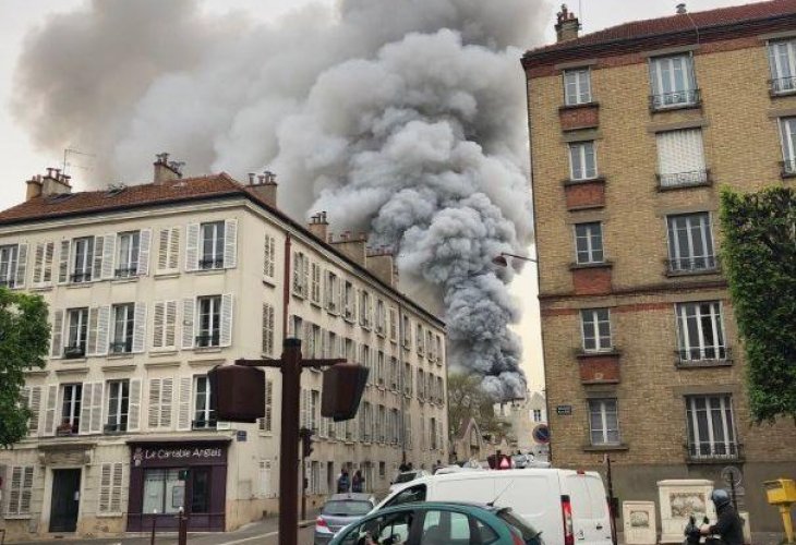 След "Нотр Дам" - нов пожар стресна Париж (обновена)