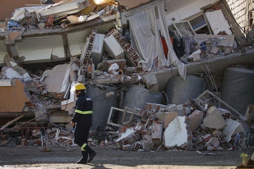 Арестуват 40 души в Албания за щетите от земетресението