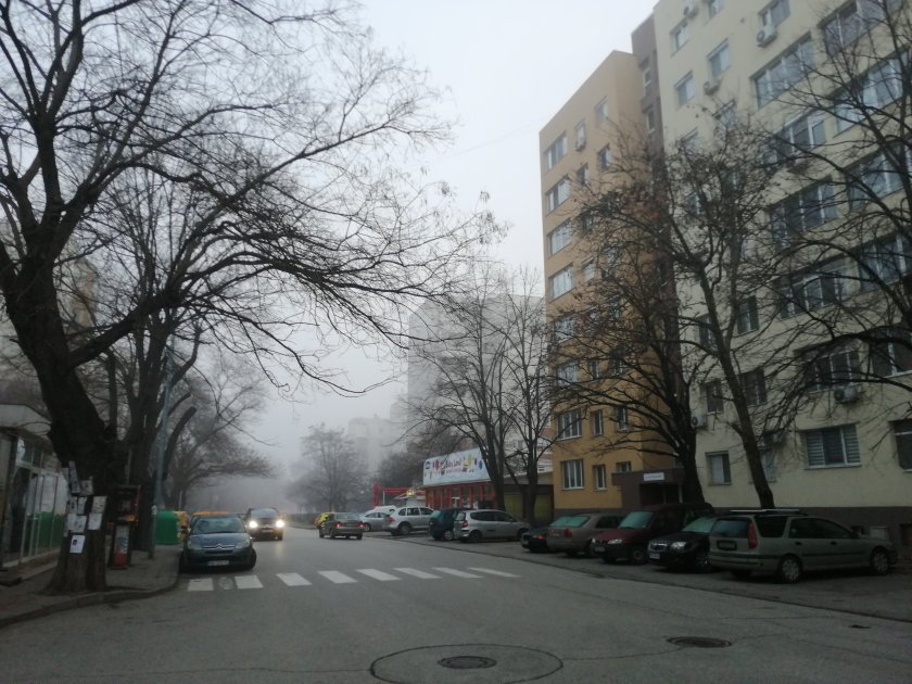 Отровна мъгла похлупи Пловдив
