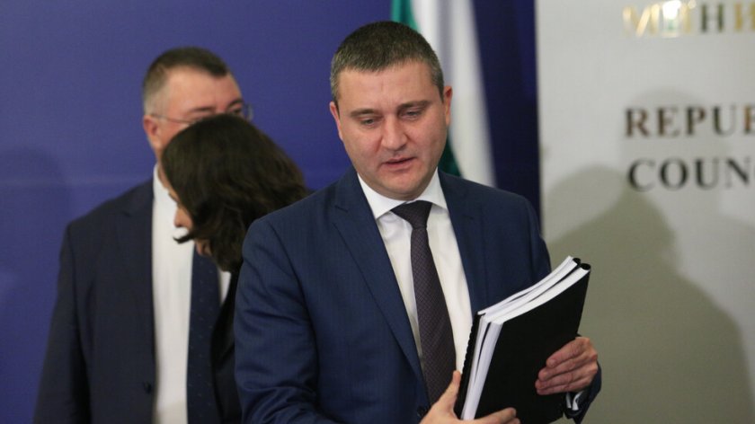 Горанов слага ръка върху Комисията по хазарта