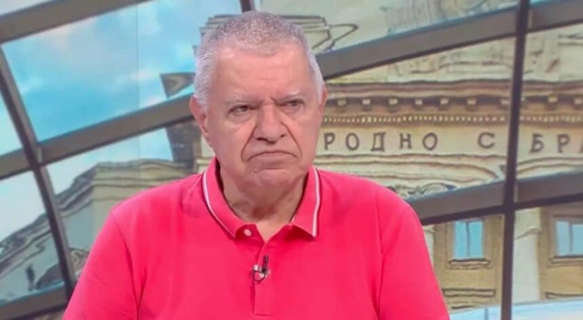 Проф. Константинов: Протестите искаха едно, но докараха Радев