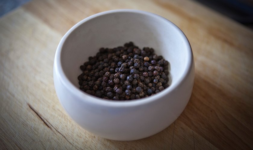 Черният пипер топи мазнините в тялото