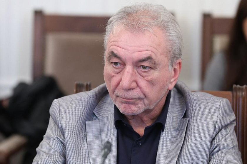 Карадимов увери: Няма тайни споразумения между търговците на горива 