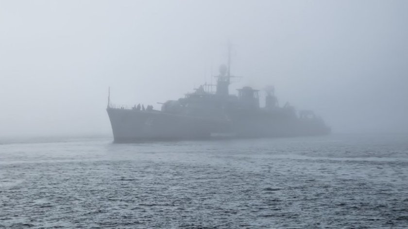 Иран атакувал американски военен кораб край Оман