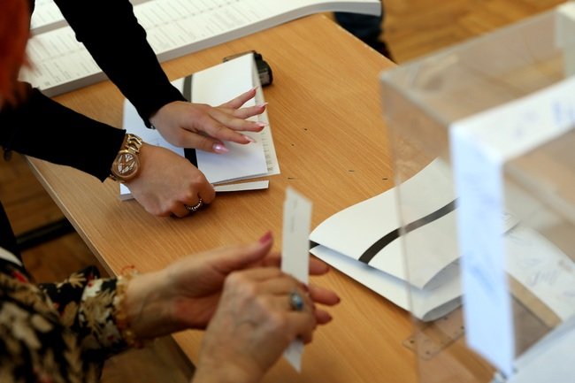 ЦИК разкрива 493 секции в 55 държави, ето в кои