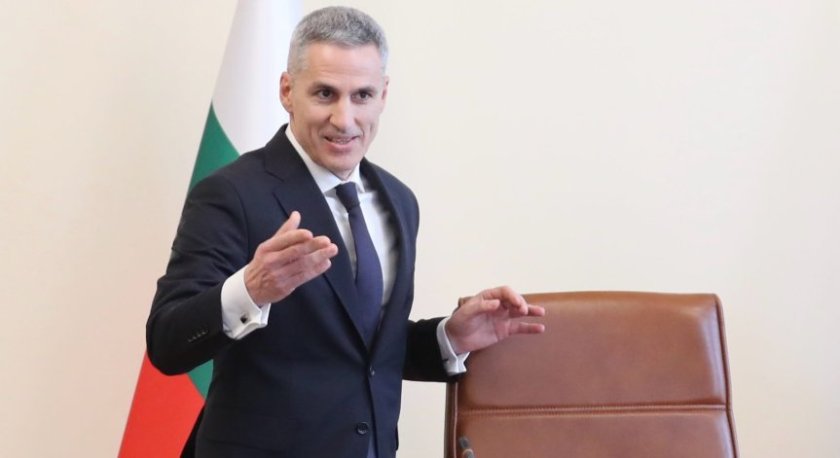 Гюров и синдикатите обсъждат помощта за гражданите и бизнеса