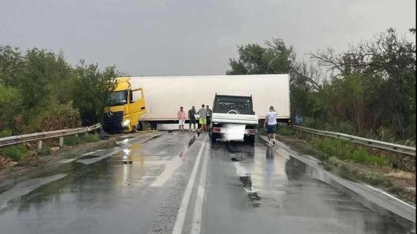 За по-малко от час: Три катастрофи на АМ "Хемус"