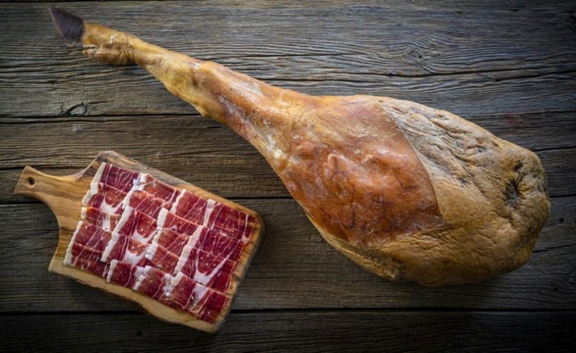 Тонове месо са излезли от незаконни кланици в Кърджалийско