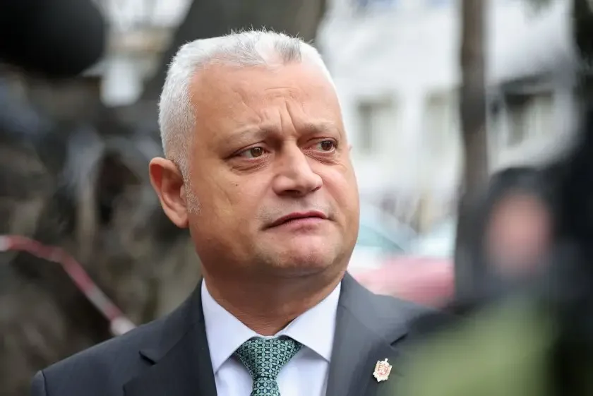 Емил Дечев: Имаме между 500 и 600% повече сигнали на граждани за изборни нарушения