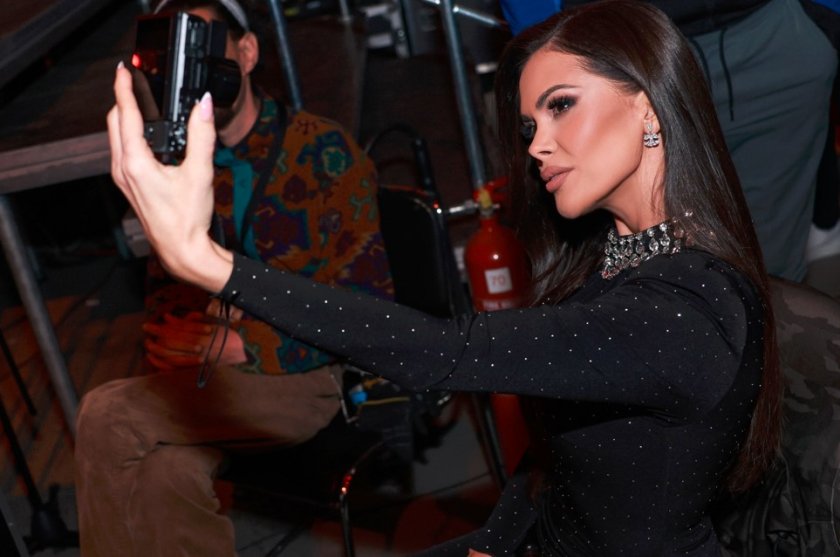 Ужас! Какво се случи с носа на Преслава? (СНИМКА)