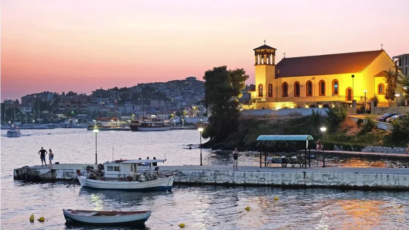 Лошото време блокира поклонници на Халкидики