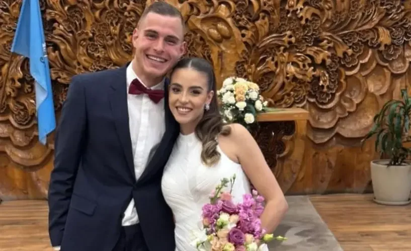 Светльо Вуцов се "бракува"