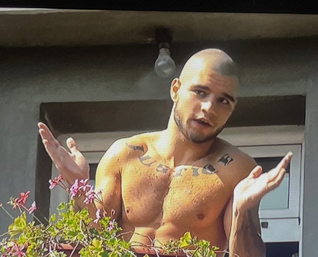 НОЩЕН ЕКШЪН В ПЕРНИК: Издирваният прокурорски син опита да запали къщата на полицай