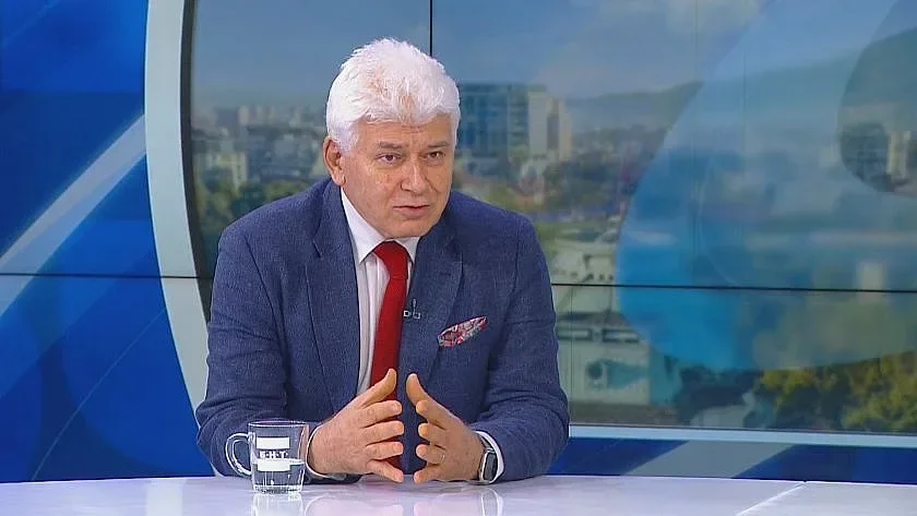 Проф. Пламен Киров: Живеем в държавата на мошениците! Гюров е като Кирил Петков