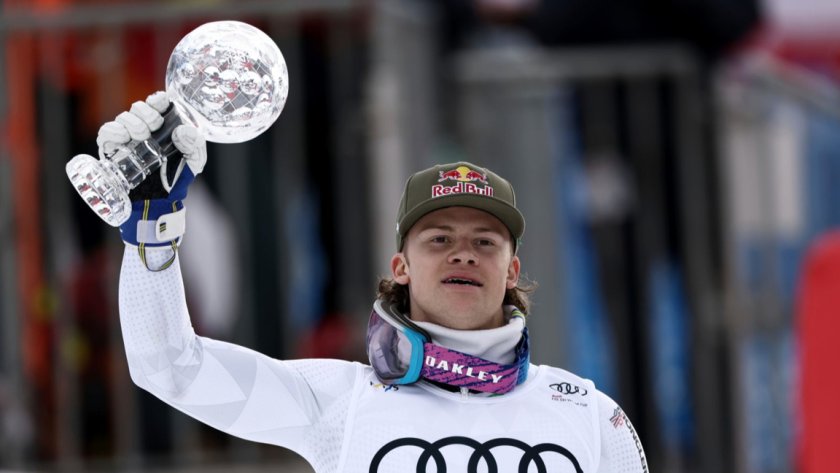 Бротен вдигна Малкия глобус 