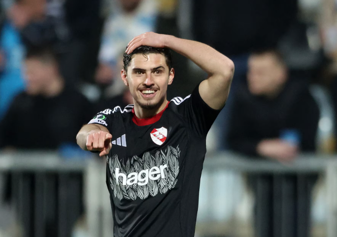 Голмайсторът на Лига 1 пропуска световното