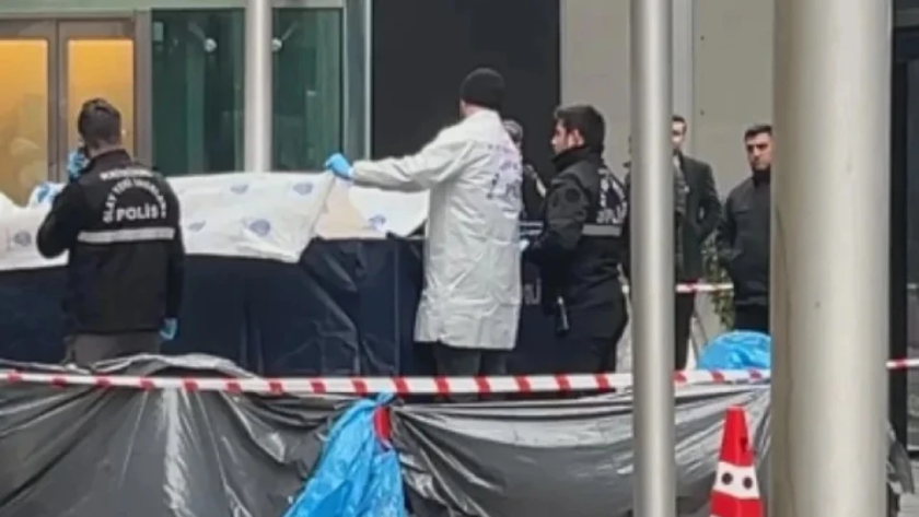 Трагедия в Истанбул: Известен турски певец почина след падане от 16-ия етаж