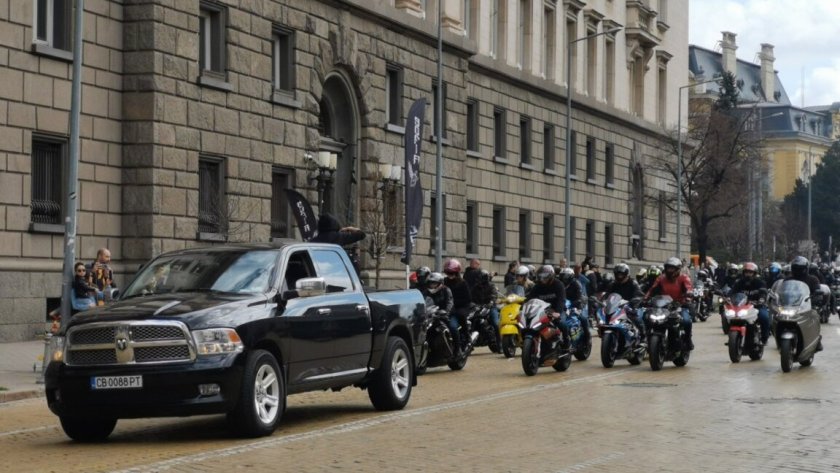 Отлагат откриването на мотосезона в София за 2 май