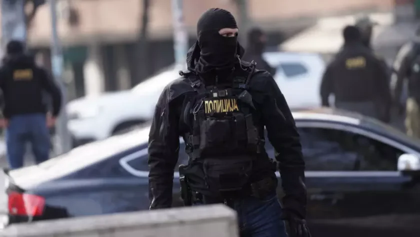 Откриха мъртва студентка в университета в Белград, полицията нахлу в ректората