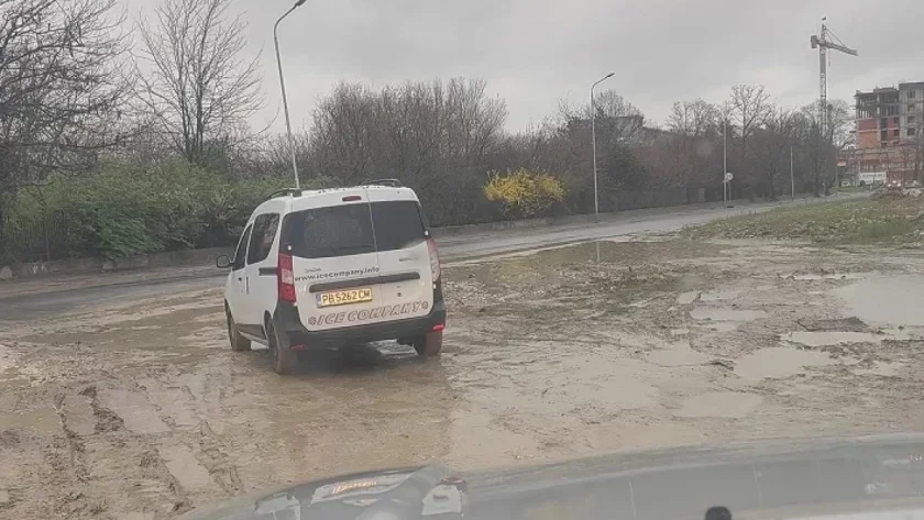 Пловдивчани се питат: С яхта или с кола? (СНИМКИ)