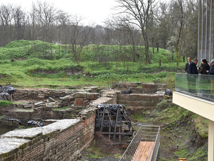 Започна консервацията и реставрацията на римските терми в Акве калиде (СНИМКИ)