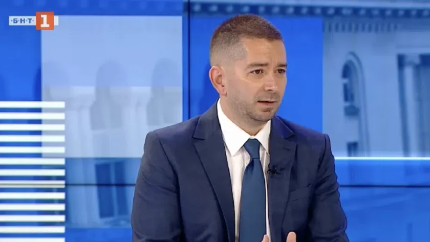 Слави Василев: Лично Румен Радев ме покани, той е лицето на промяната