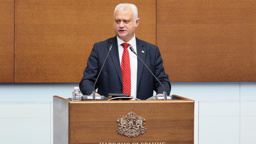 Прокурор Емилия Русинова няколко пъти е минавала границата на две