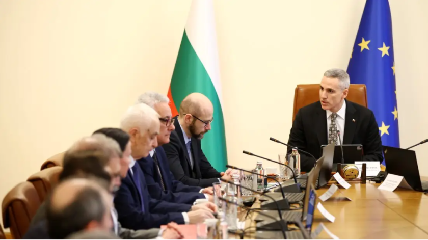 Гюров: Атаките съвпадат с арестите на търговци на гласове