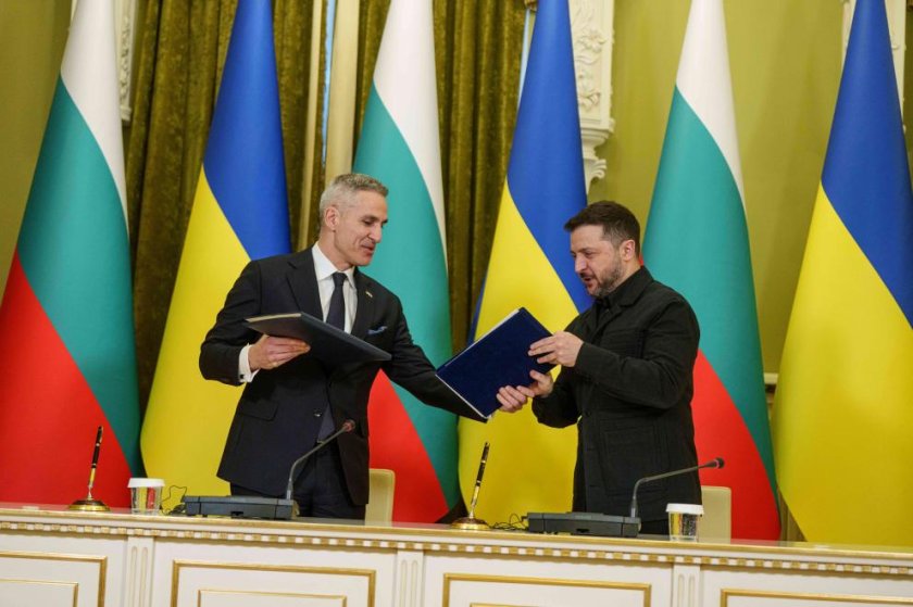 Зеленски и Гюров подписаха 10-годишно споразумение за сигурност