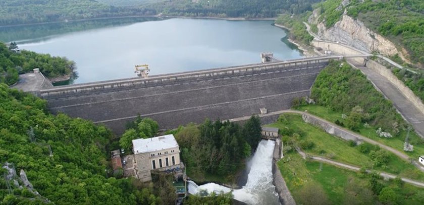 Язовир "Александър Стамболийски" е пред преливане