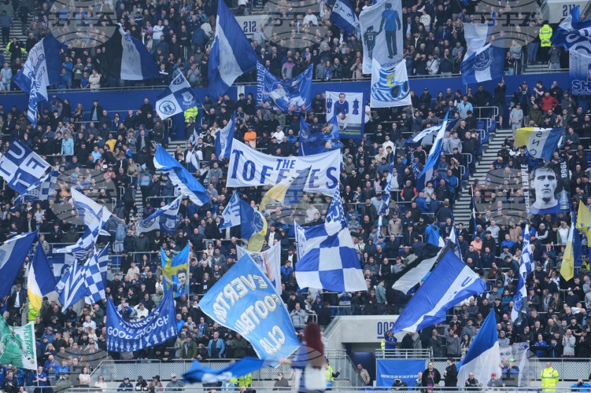 На Острова: Феновете не одобряват ВАР 