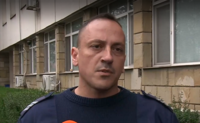 Наградиха полицаите, спасили детето в Ямбол