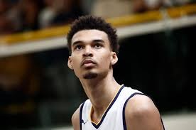 Виктор Уембаняма с най-бързия "дабъл-дабъл" в историята на НБА