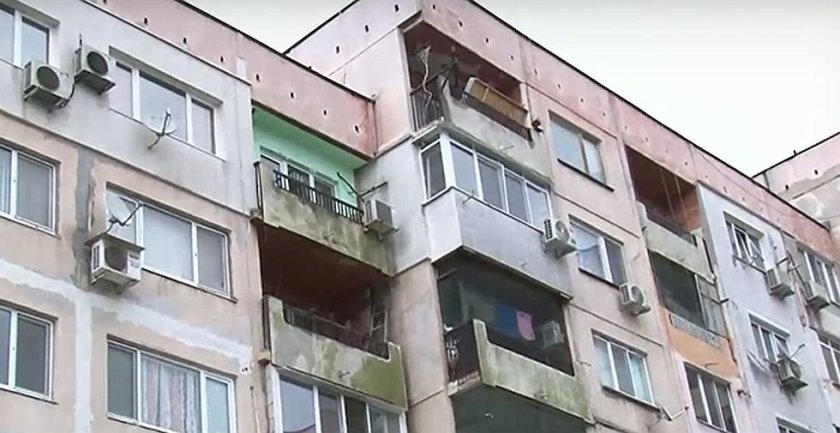 Детето от Ямбол е било умишлено оставено на терасата?