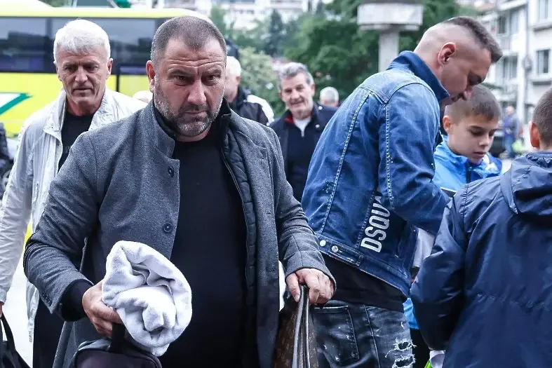 Кривия атакува Стенли: Явно има още някакви прегрешения, след като прави пак благотворителен мач