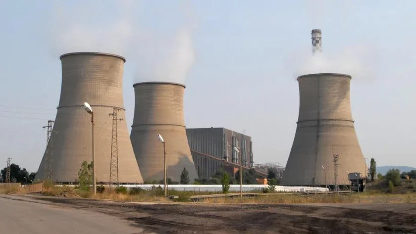 Работници са с изгаряния след инцидент в ТЕЦ Бобов дол