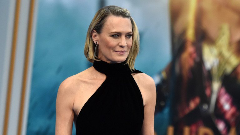 Бившата на Шон Пен се влюби в архитект и заживя на село 