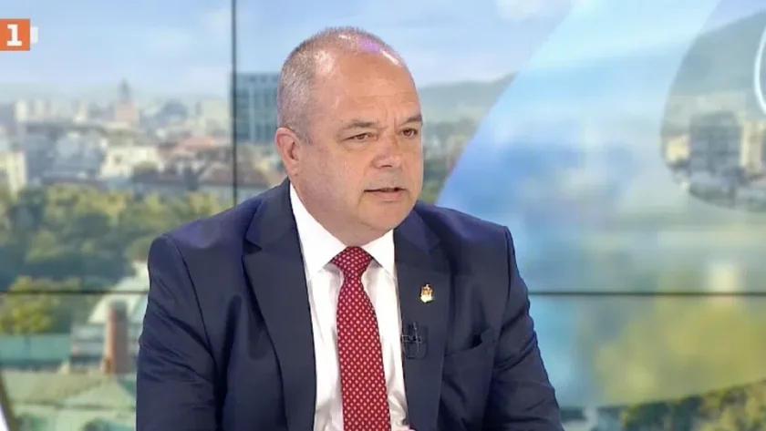 Мигрантите са намалели с 54% за година