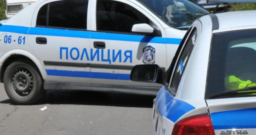 Иззеха списъци с имена, пари и предизборна бюлетина от складова база в самоковско село