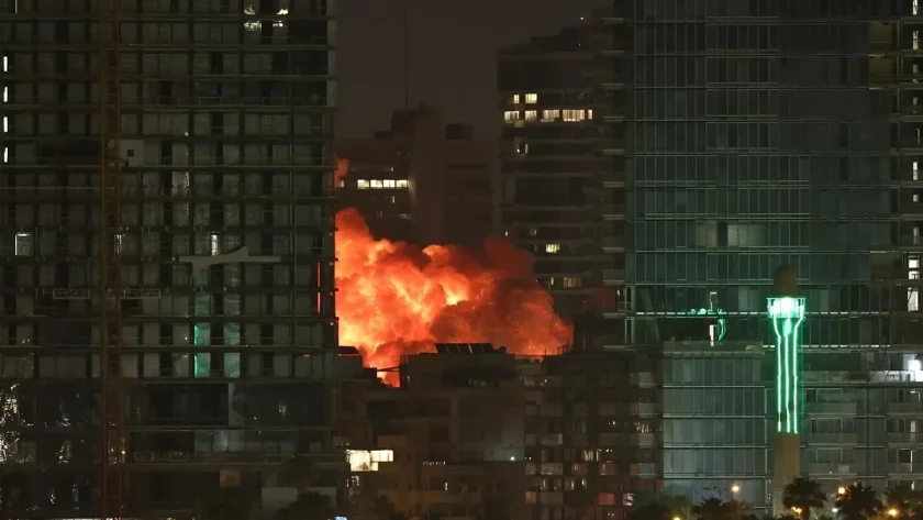 Иран се подигра на Тръмп и удари Израел с касетъчни бомби