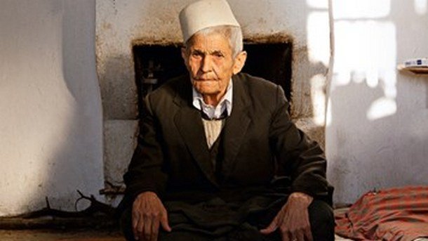 Еди Рама обеща петкратно увеличение на пенсиите в Албания 