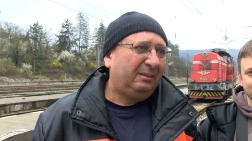 Машинистите на дерайлиралия влак край Трявна: След 20 метра ни очакваше пропаст