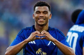 Майкон отнесе два мача, ЦСКА по чудо без глоба