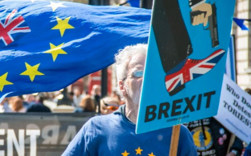 Обрат: Над половината британци искат отново да се присъединят към ЕС