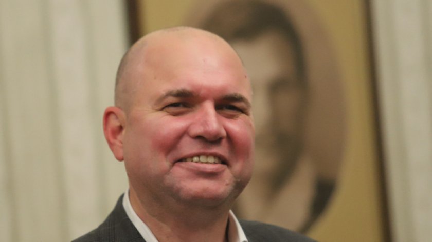 Панев: Икономическите проблеми доведоха до политическа промяна в Унгария