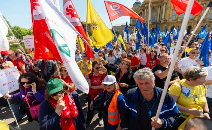 "Пенсията ми е подаяние": Хърватски пенсионери излязоха на протест 